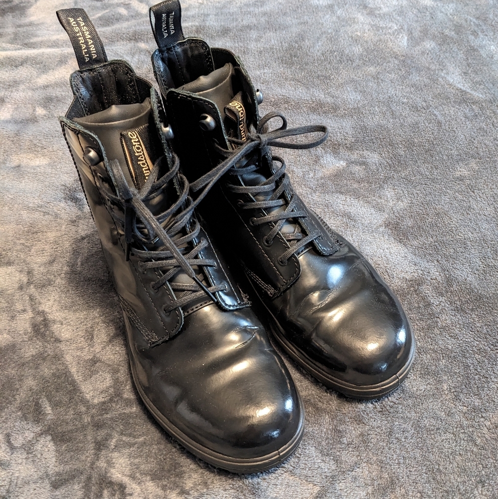 Blundstone women's original lace up boots black